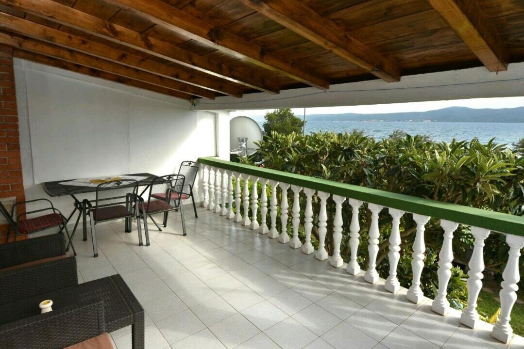 Apartman Zora Sukosan Ngoại thất bức ảnh